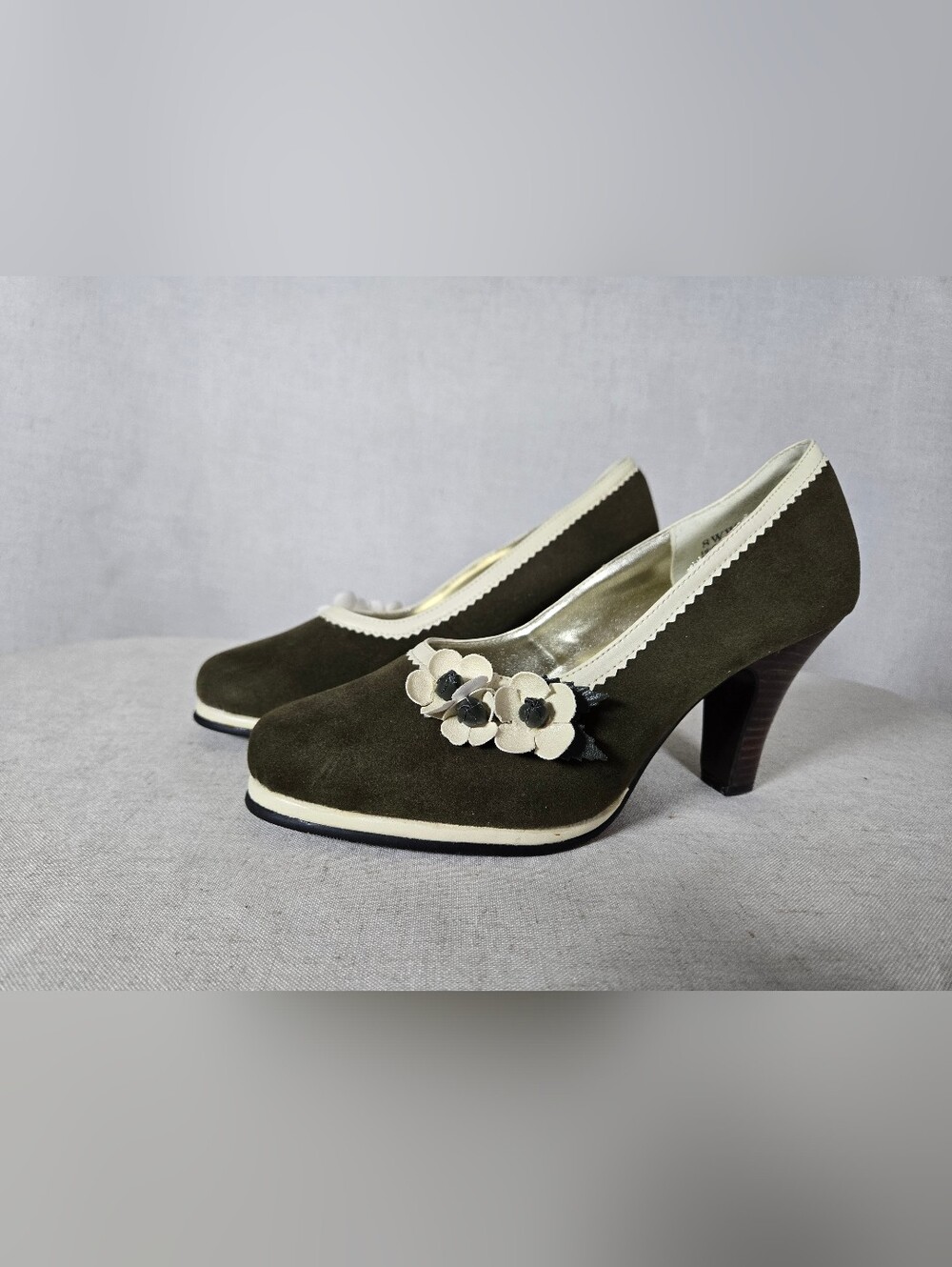 Vintage Beacon Suede Heels – Olive Green Floral Accent Pumps – Retro Inspired